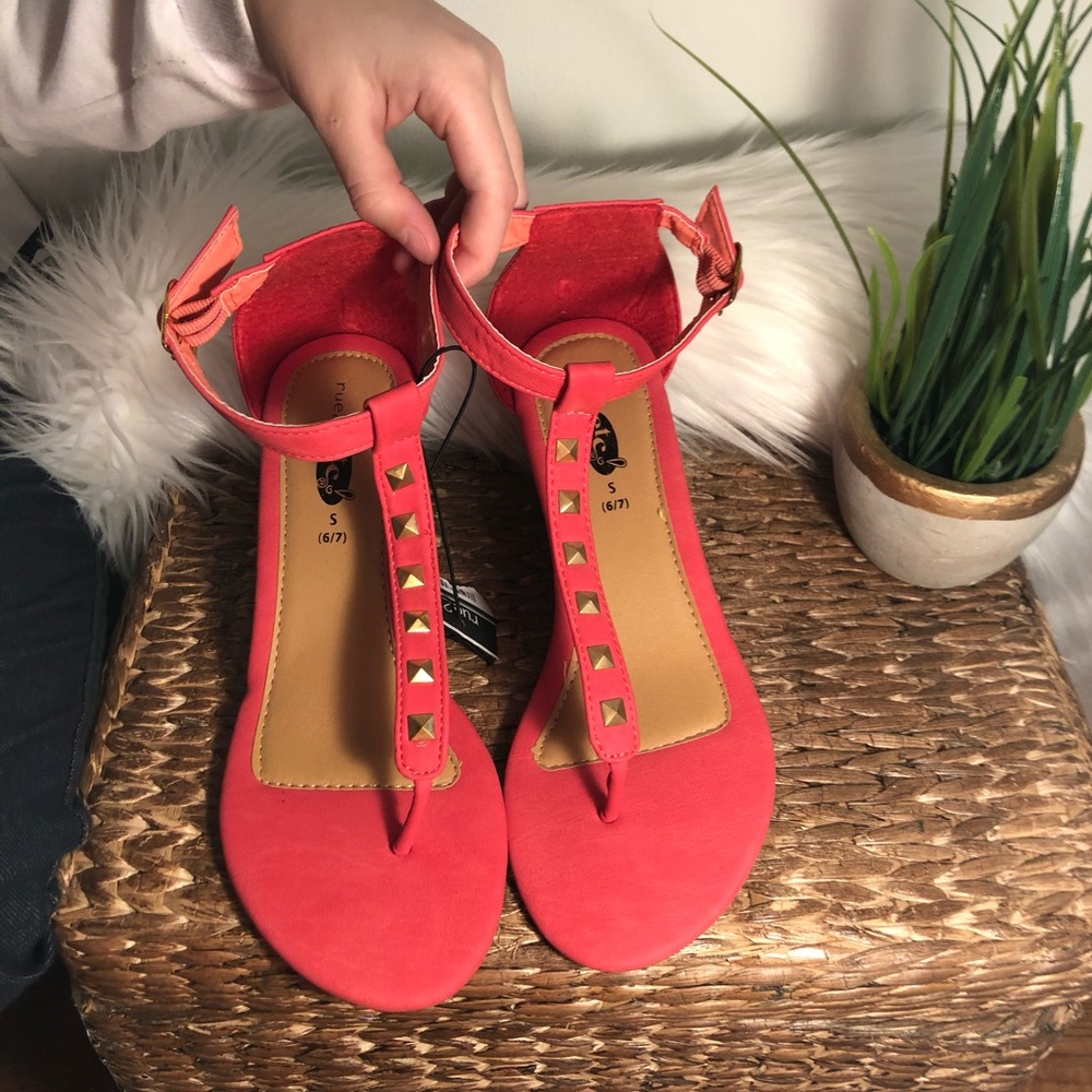 NWT Rue 21 Red Studded Ankle Strap Closed Heel Wedge Sandals Size 6.5